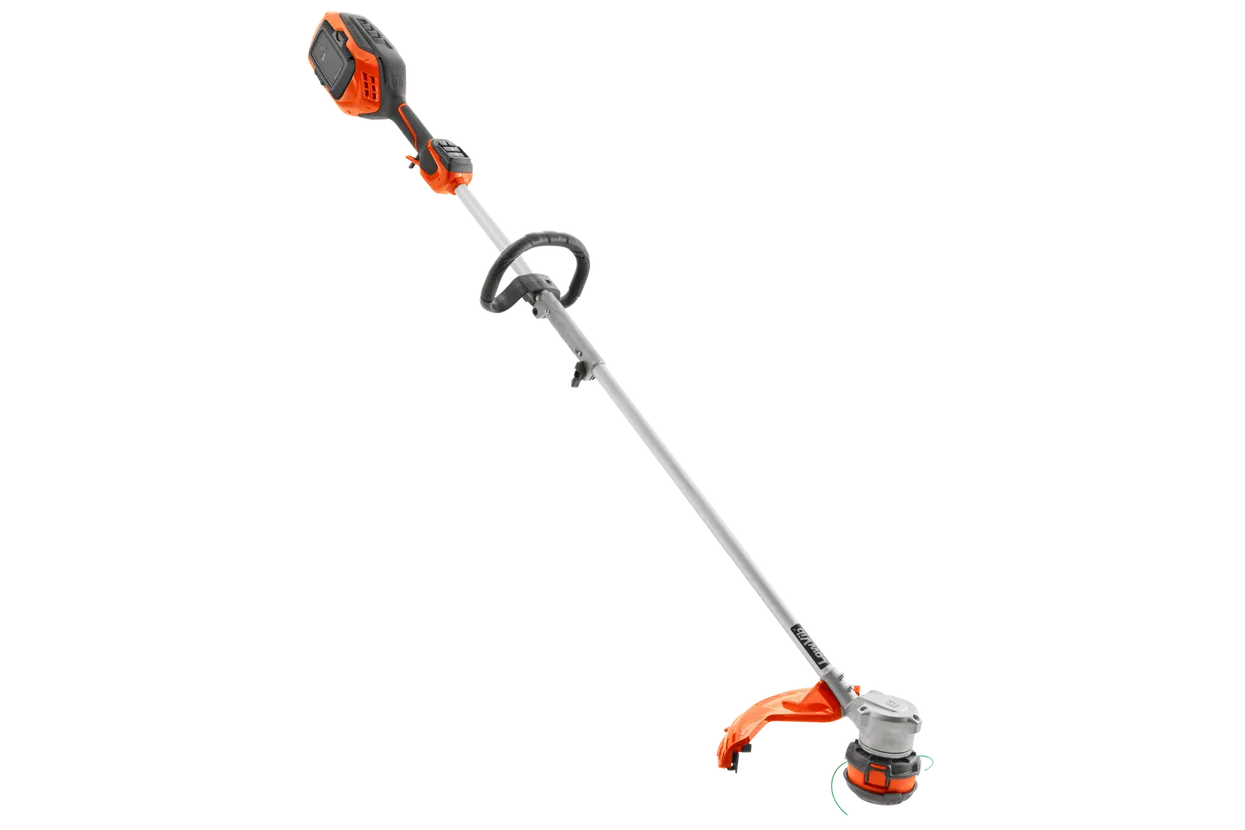 320iL Weed Eater (battery and charger included)